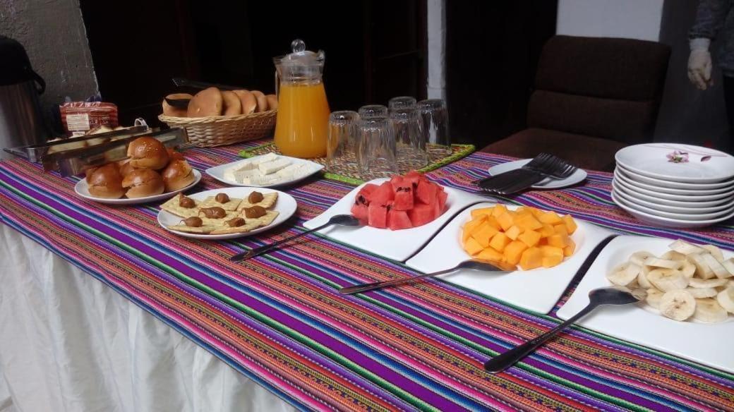 Acomodação com café da manhã  Inka Hallpa 2*